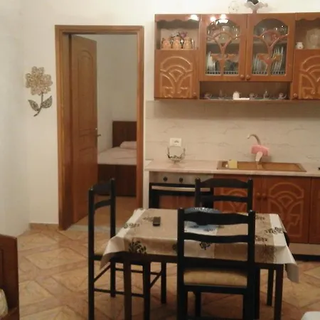 Myftaraj Holiday بيت للعطل